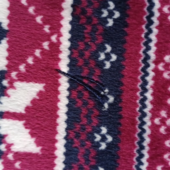 Nautica Micro Fleece Snowflake Lounge Top- Sz. Med - Picture 5 of 7